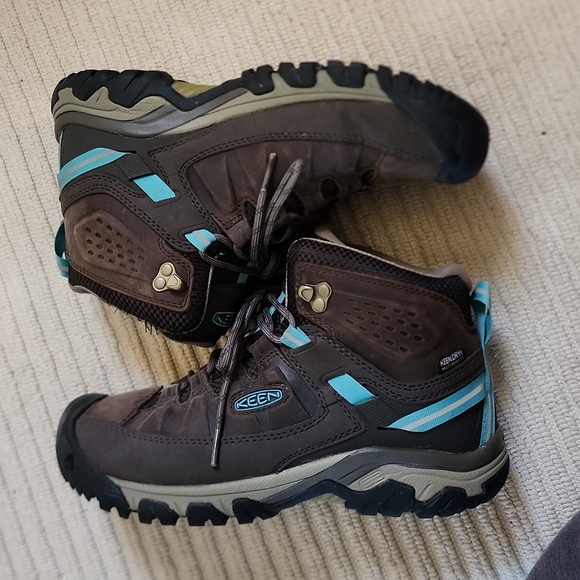 Ladies Keen Targhee 3 mid height waterproof hiking boot - Picture 8 of 11